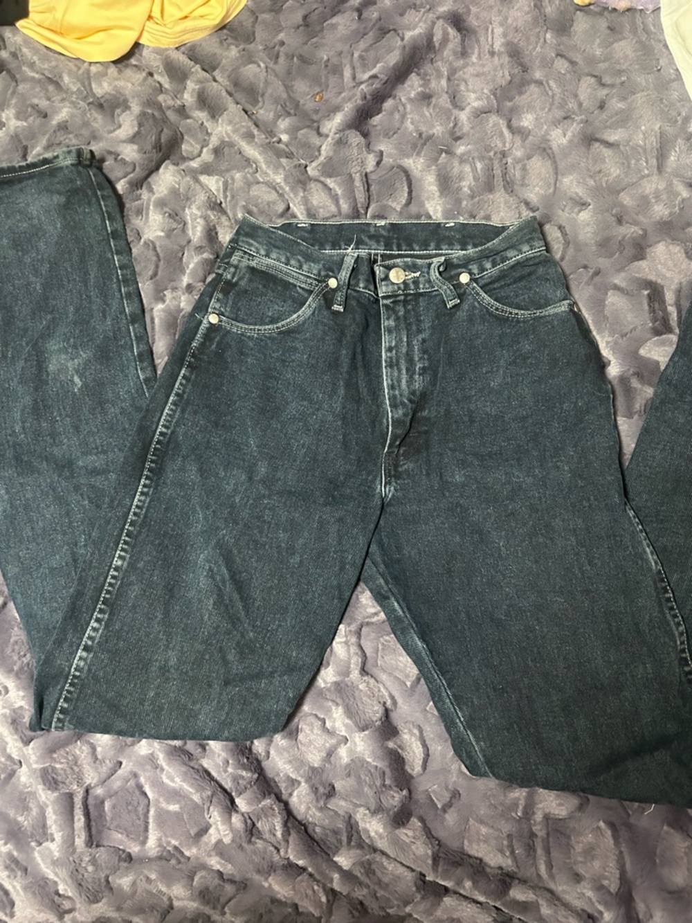 Wrangler Men's Relaxed Dark Blue Denim Jeans